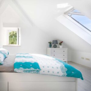Dakvenster laten plaatsen op slaapkamer